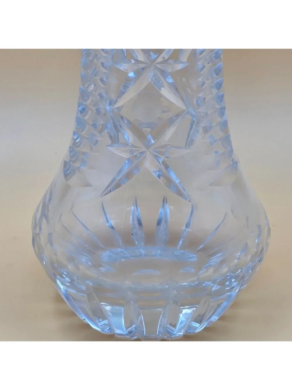 Vintage Criss Cross Cut Clear Glass Bud Vase Starburst Floral Display - Picture 3 of 6